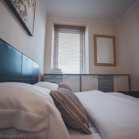 Prime 2 Bedroom City Centre Apt แอเบอร์ดีน ภายนอก รูปภาพ