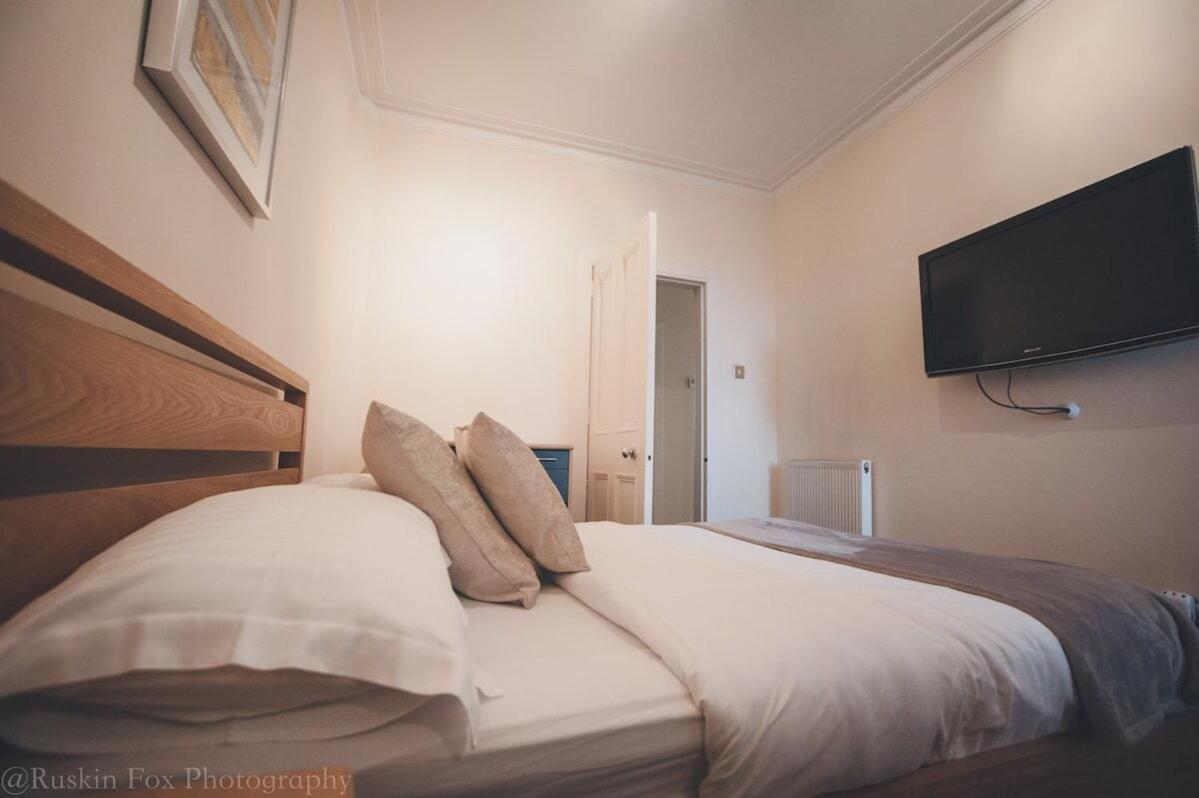Prime 2 Bedroom City Centre Apt แอเบอร์ดีน ภายนอก รูปภาพ