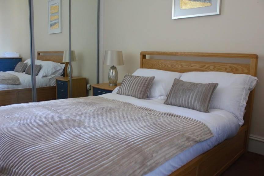 Prime 2 Bedroom City Centre Apt แอเบอร์ดีน ภายนอก รูปภาพ