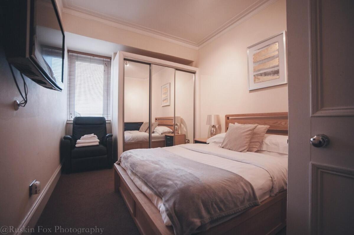 Prime 2 Bedroom City Centre Apt แอเบอร์ดีน ภายนอก รูปภาพ